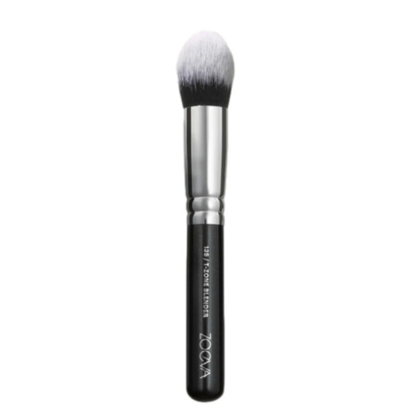 Zoeva 135 Petit Face Definer Brush - Picture 1 of 5